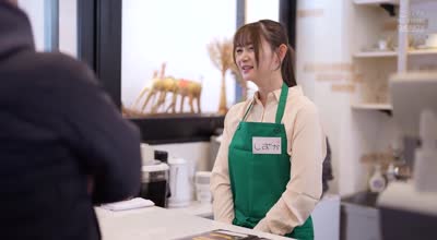 dandy-984人手不足で悩む店長より偉いバイト様!辞めたいと言ってきた地味なバイトさんを引き止めたら...まさかのオヤジ好きの絶倫マ〇コで仕事中に何度も性欲処理させられた