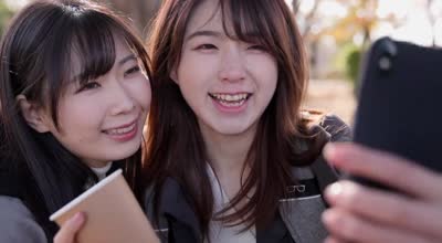 pjab-011始めは’いいね!’が欲しいだけだったのに… 承認欲求に取りつかれ 過激な中出しセックスまで配信しちゃう女子大生 花狩まい