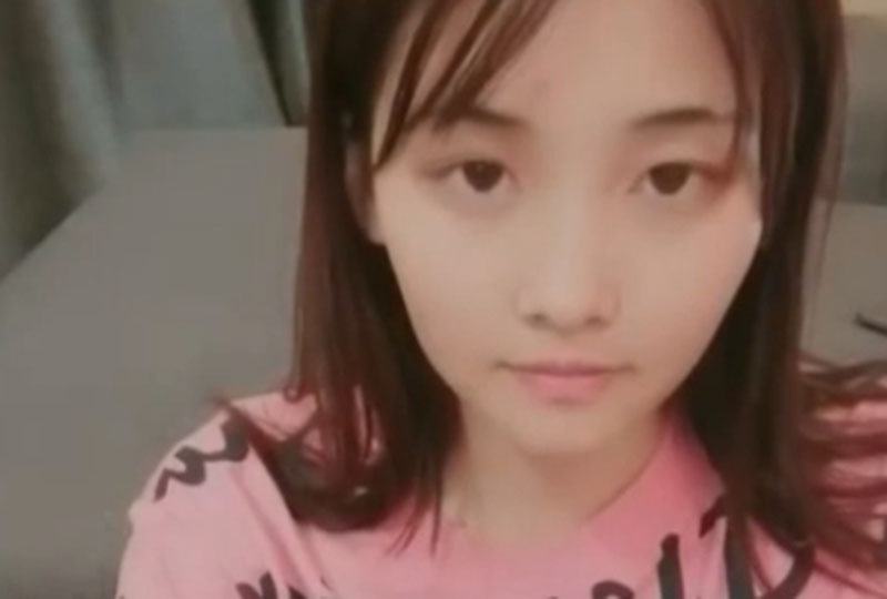 这么年轻就被包养随便玩的。!