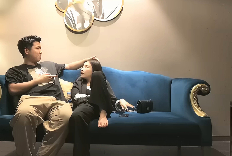 和性感大长 腿黑衣妹子 啪啪 , 舌吻 摸逼调情有一手的。!
