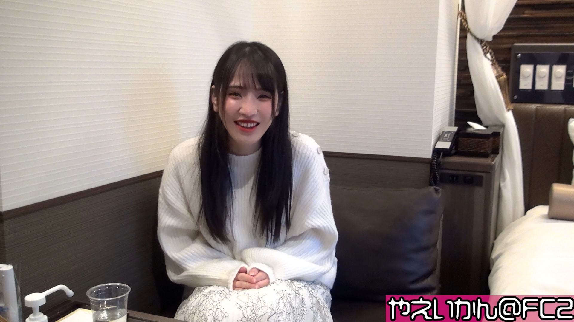 07【东京都〇马区】Twi〇〇er中居住的20多岁的不雅女子himari,我说服了她,并拍摄了她的写真。