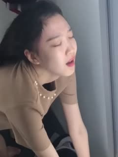 健身房约的28岁大长腿少妇,极品细腰蜜桃臀,叫声超骚
