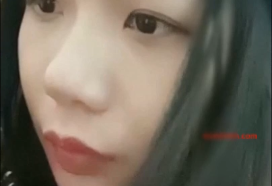 文艺范气质美女大尺度抠逼自慰,浴室洗澡,.