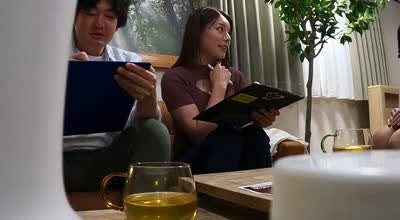 MEYD-990 カップルエステ盗撮NTR 彼氏が寝ている隣で絶頂させられたワタシ。(レズプレイあり)