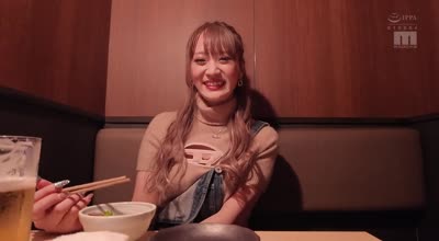 MIFD-575 令和の新ギャルスター爆誕!!クラブとチ〇コがLOVE過ぎる博多No1小悪魔ギャル クラブで逆ナン→ノリでAVデビュー 綾波れん